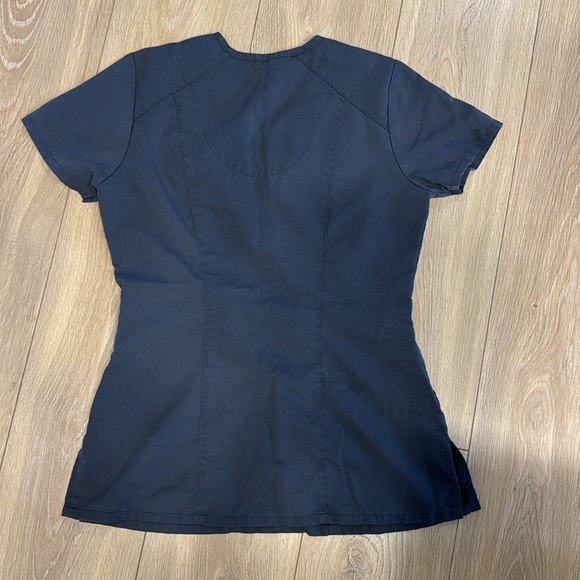 Scrub top - Picture 4 of 4